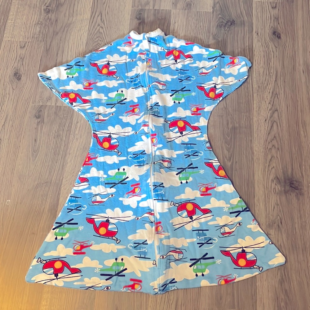 Zipadee-Zip transition swaddle blanket, size 3-6M (small), helicopter print